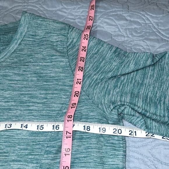 St Johns Bay Active Teal Long Sleeve V-Neck Pullover Top Size L 100% Polyester - Picture 5 of 6